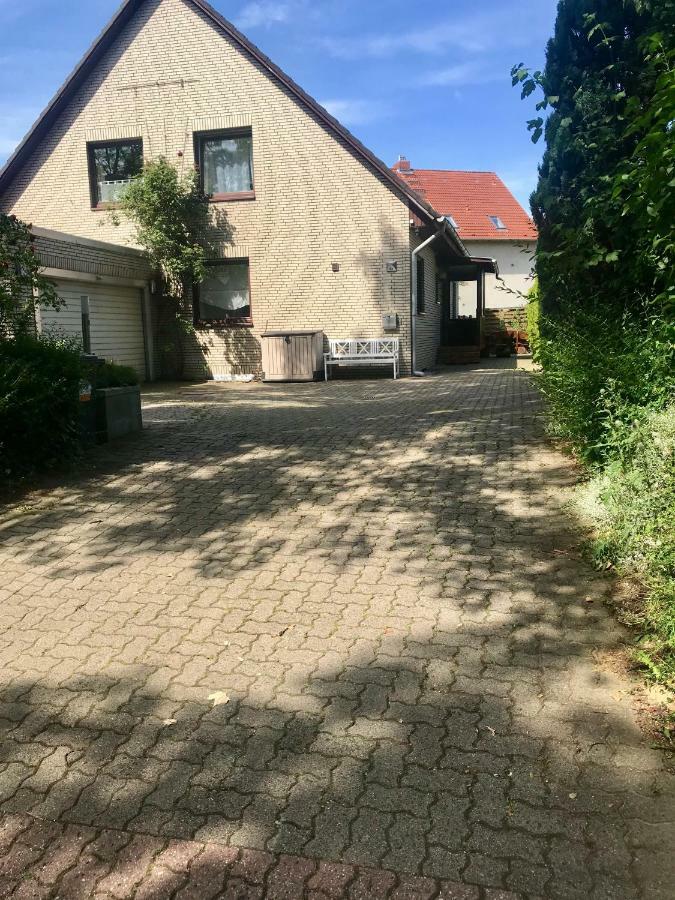 Christinas Fewo Sonnenschein 1 Og In Thiede Mit Garten Zum Grillen Apartment Salzgitter Exterior photo